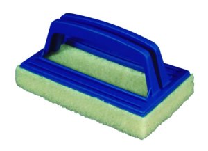 Gąbka odkamieniająca do czyszczenia basenu